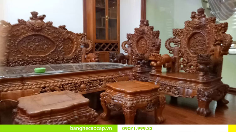 Bàn ghế cao cấp tô điểm cho không gian thêm hoàn mỹ 02