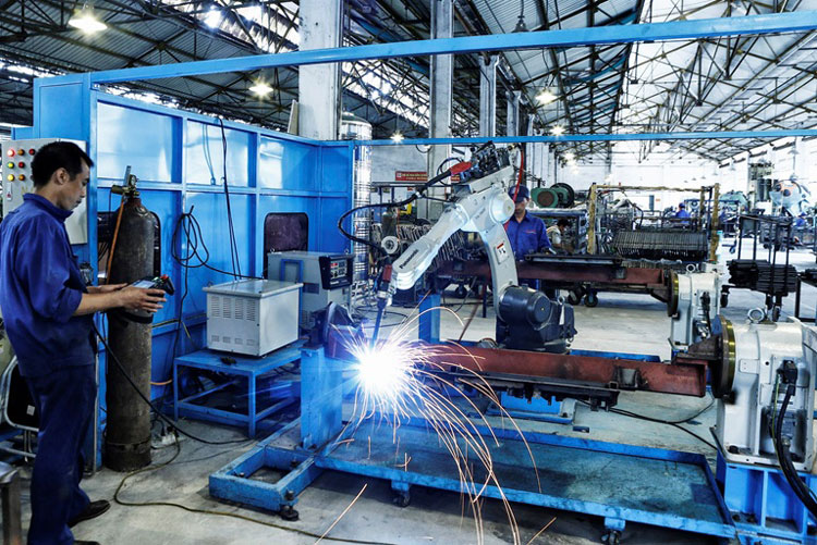 Nguồn gốc xuất xứ và quy trình sản xuất bàn ghế cao cấp 8